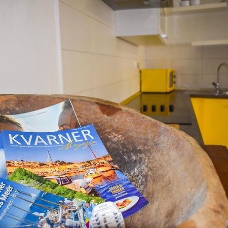 Apartmani Amra Novi Vinodolski Bagian luar foto