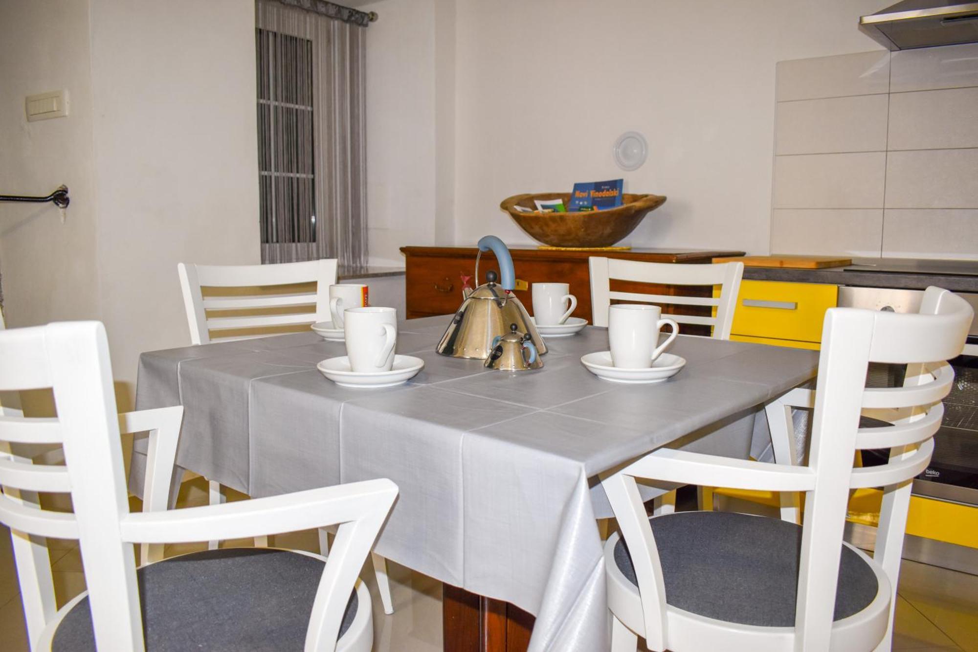 Apartmani Amra Novi Vinodolski Bagian luar foto