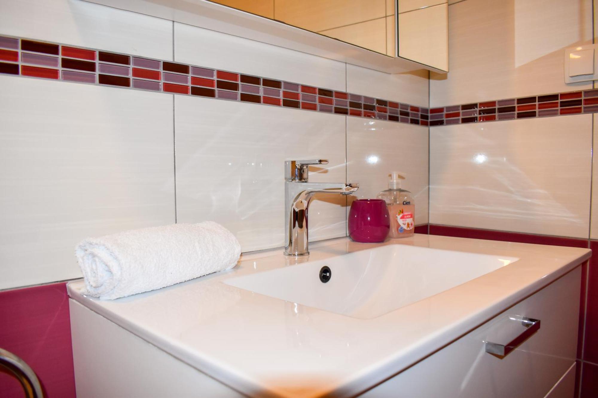 Apartmani Amra Novi Vinodolski Bagian luar foto