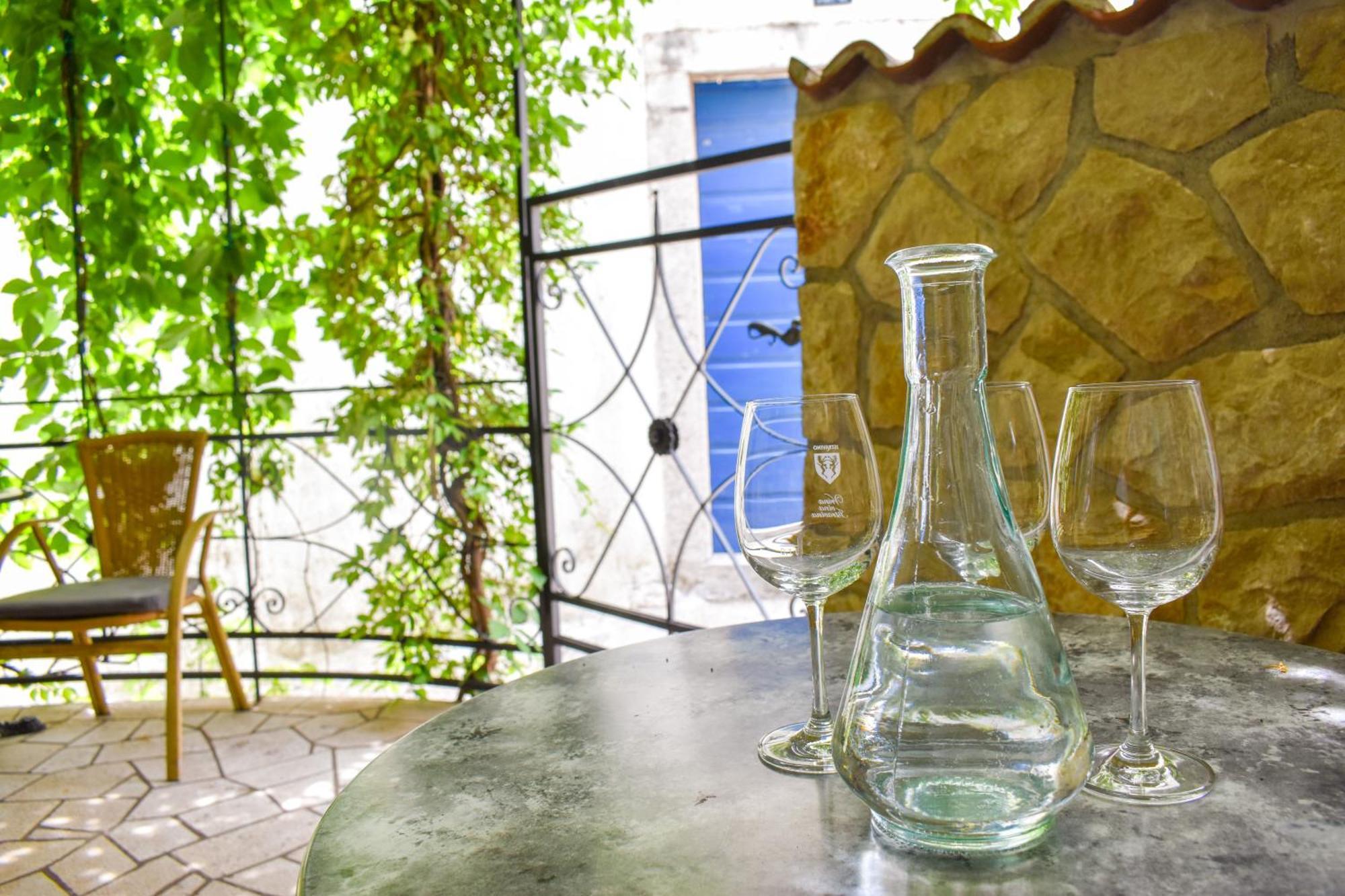 Apartmani Amra Novi Vinodolski Bagian luar foto
